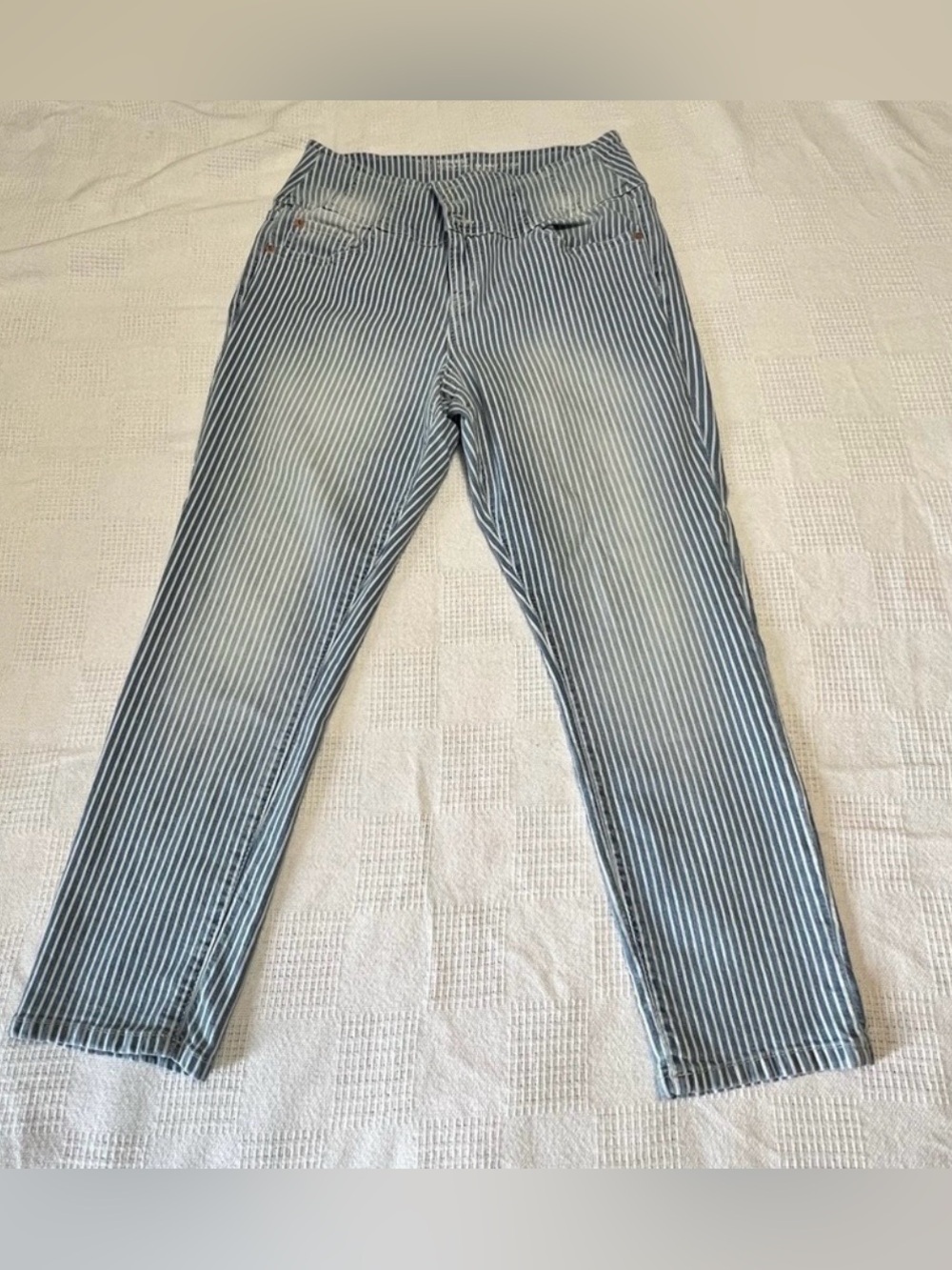 No Boundaries High-Rise Sculpting Skinny Crop Jeans